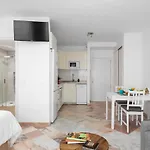 Romana Playa Elviria 아파트 마르베야