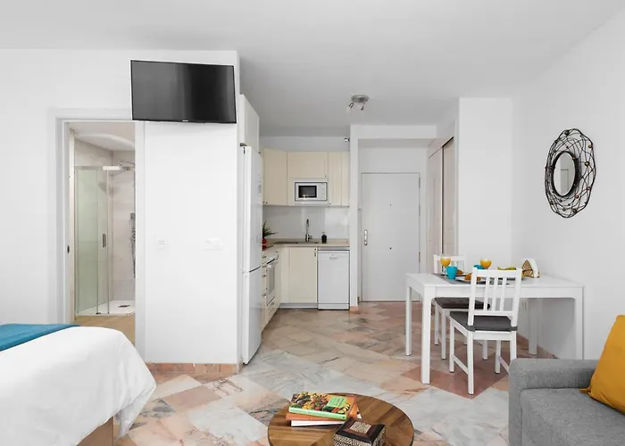 Romana Playa Elviria 아파트 마르베야